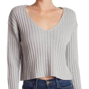 Bound Nordstrom NWT ribbed v neck Heather grey lightweight sweater